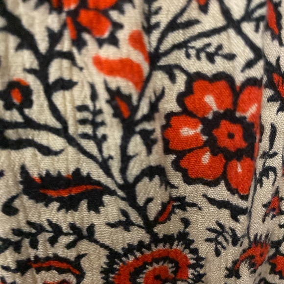 Forever 21 Red and Black Floral Skirt - Picture 5 of 9